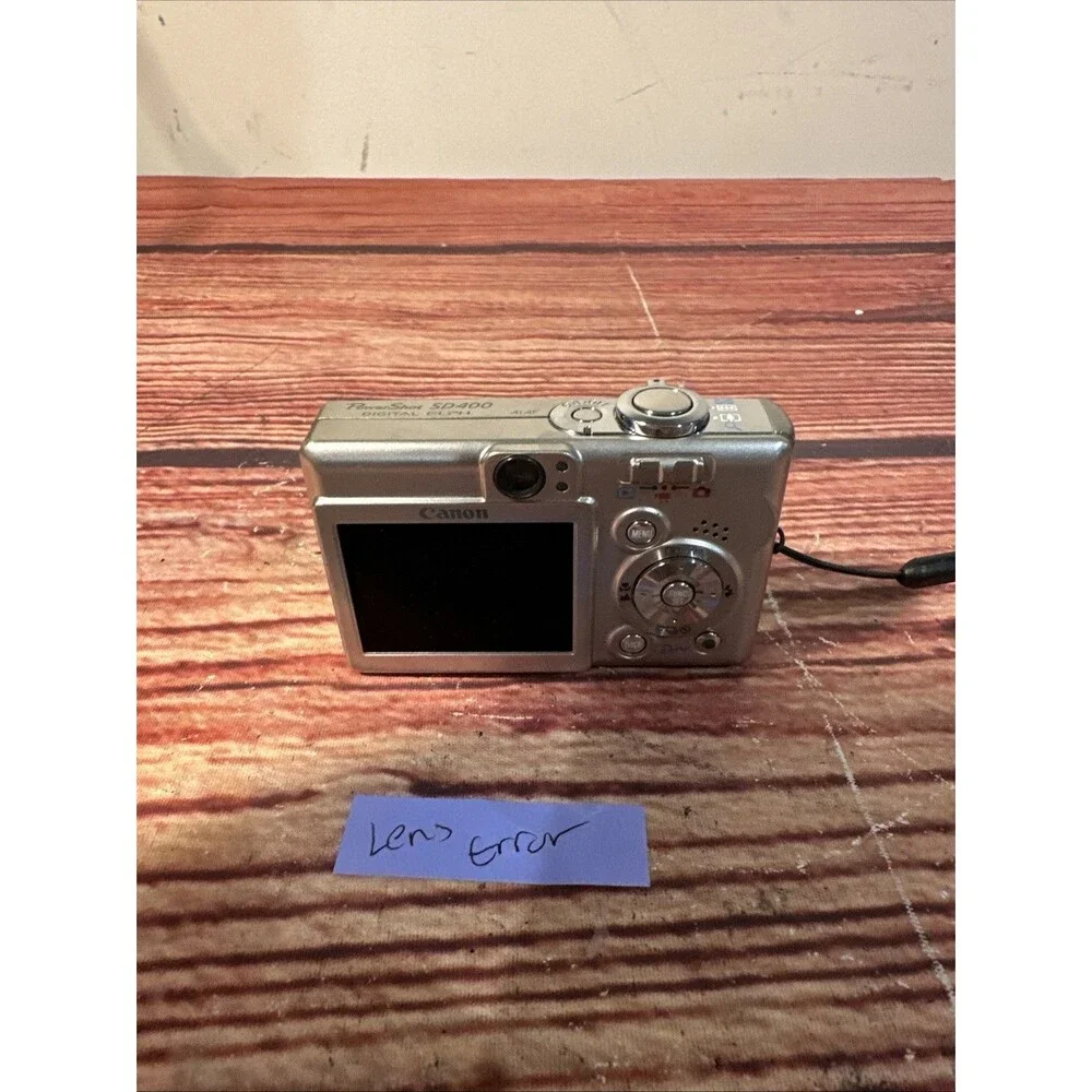 Canon PowerShot Digital ELPH SD400 / Digital IXUS 50 5.0MP Digital Camera